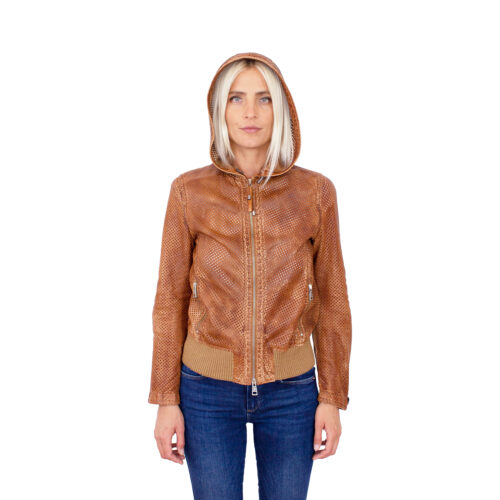 Elysium front of the jacket with honey-colored raised hood