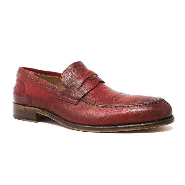 Mocassino Classic MT vista isometrica della scarpa color rosso