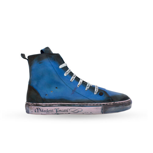 Genesis Handgefärbte Seitenansicht des kobalt-dunkelbraunen Sneakers