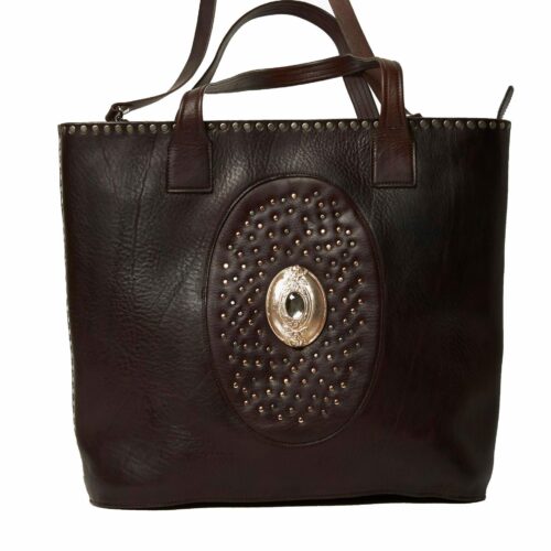 Buckle Bag Fivela Oval Grande frente da bolsa na cor marrom escuro
