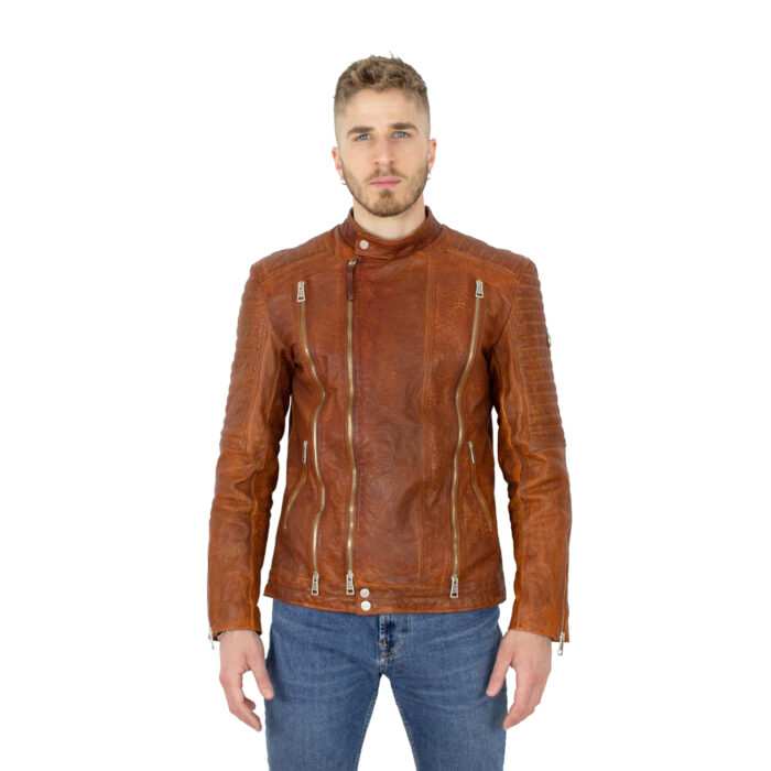 Oxus front of the brown colored jacket