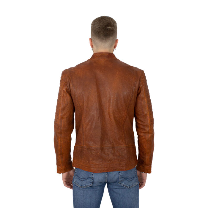 Oxus back of the brown colored jacket